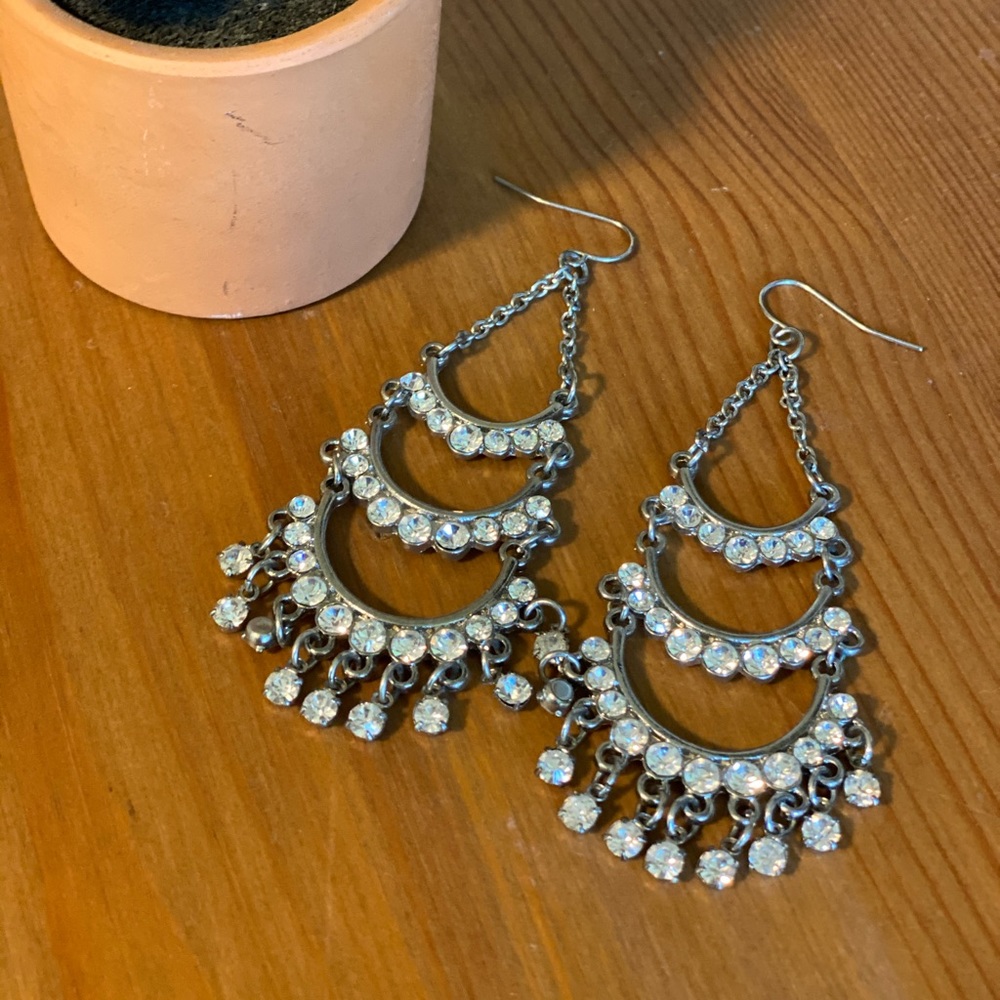 Chandelier earrings